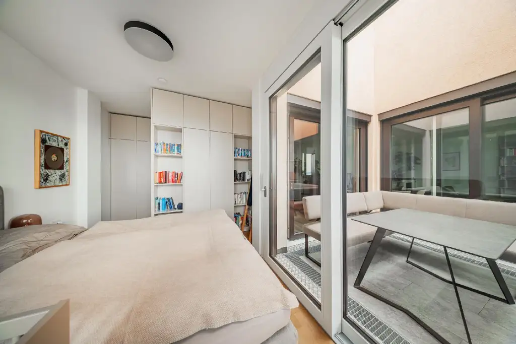 Penthouse im 34. OG mit Terrasse I 360° Wienblick I Designküche I TG Platz mit E-Ladestation