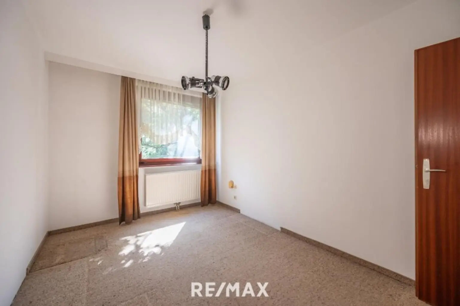 3 ZIMMERWOHNUNG MIT BALKON