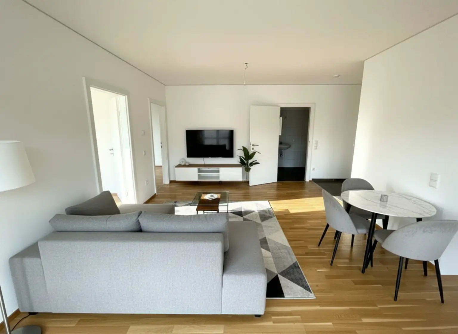 Wohnglück in Traismauer: Neuwertige 3-Zimmer-Wohnung mit Garten!