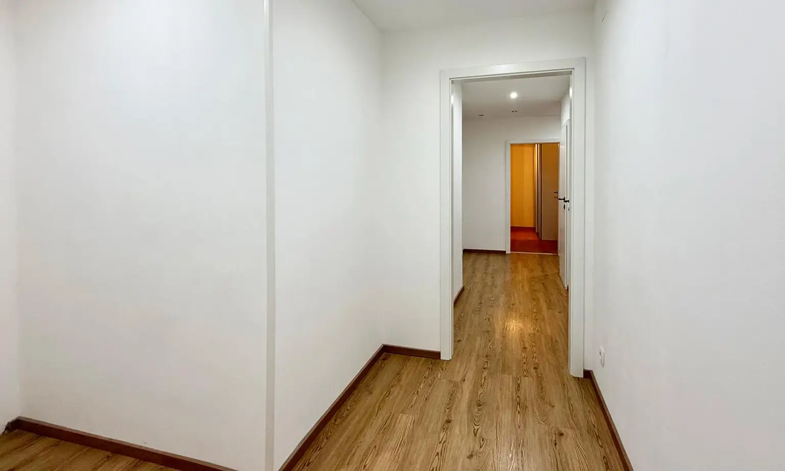 Nähe Mariahilferstraße / Sofort einziehen / 2 Zimmerwohnung