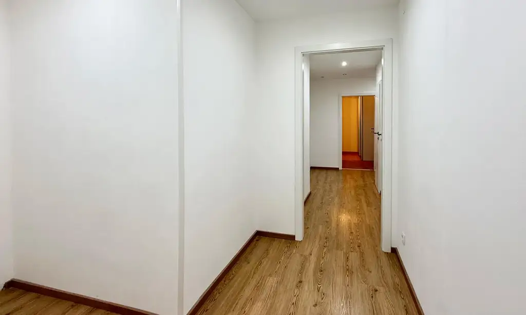 Nähe Mariahilferstraße / Sofort einziehen / 2 Zimmerwohnung