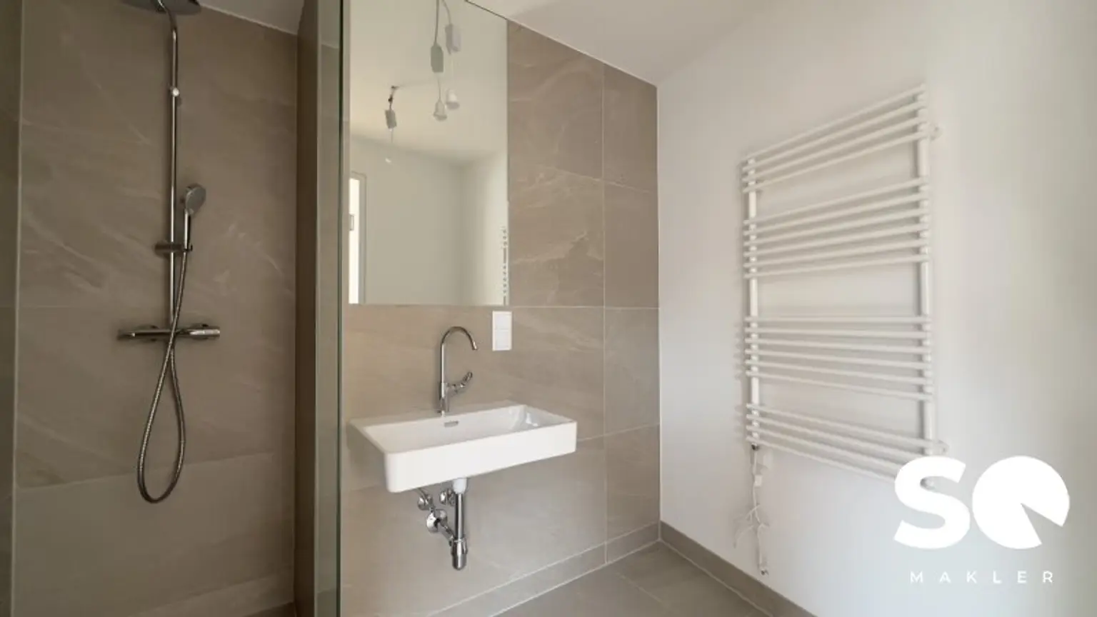 # SQ - EXKLUSIVE DACHGESCHOSSWOHNUNG IN 1030 WIEN - SEIDLGASSE - 2 ZIMMER - TOP 15