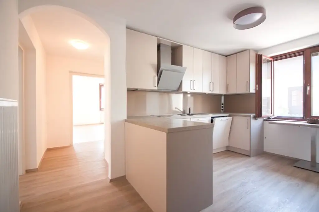 Gepflegtes, charmantes Haus im schönen Fischamend | ca. 122 m² Wohnfläche auf einer Ebene | 5 Zimmer | Garten & Garage