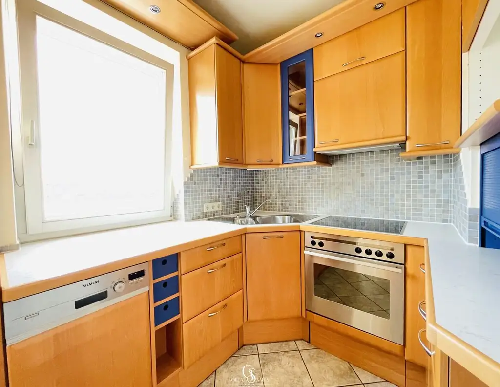 Penthouse mit 2 Dachterrassen & Tiefgarage - sonnig, ruhig & bestens ausgestattet!