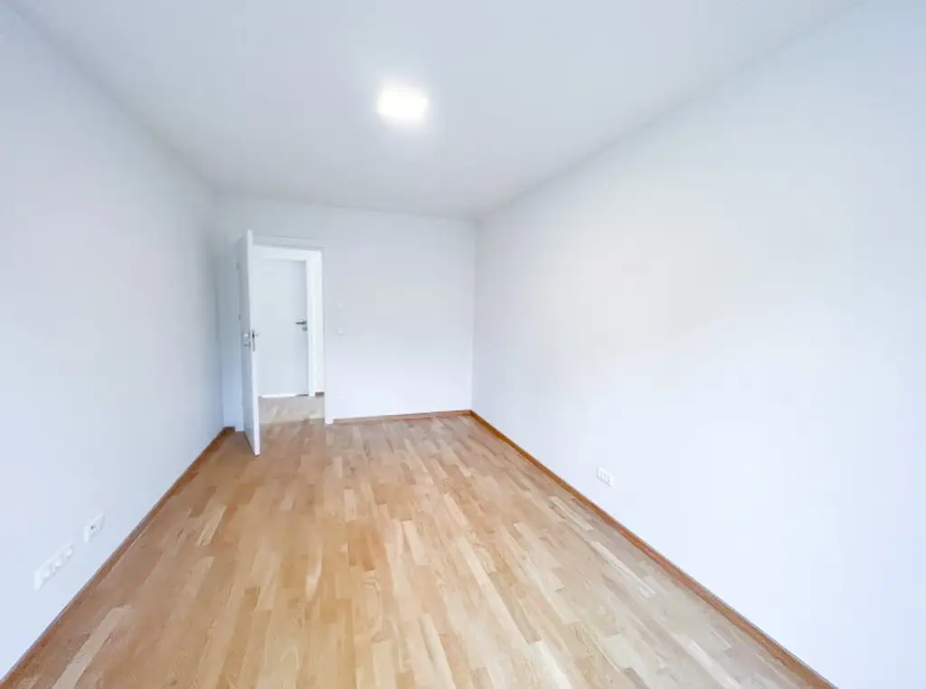 112 m2 Dachgeschosswohnung mit 11 m2 Balkon in Untermauerbach in absoluter Grünruhelage!