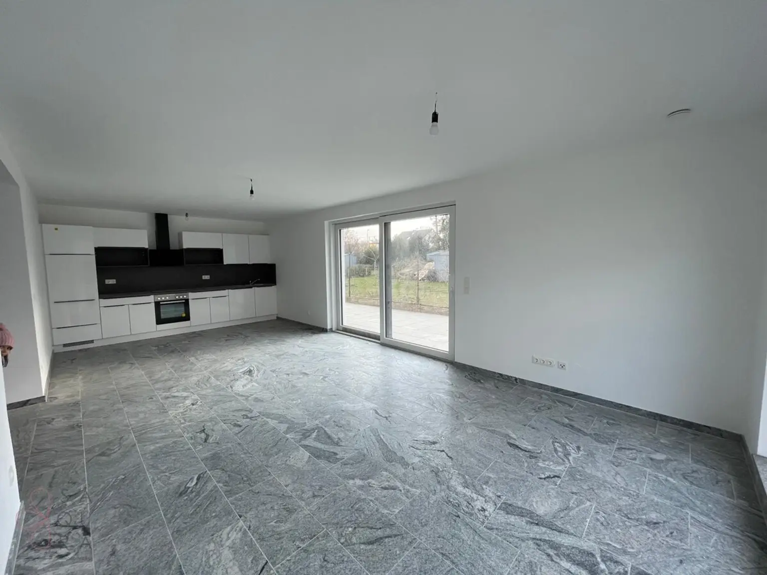 Modernes Neubauhaus für Kurzzeit- und Firmenvermietung in Gerasdorf bei Wien