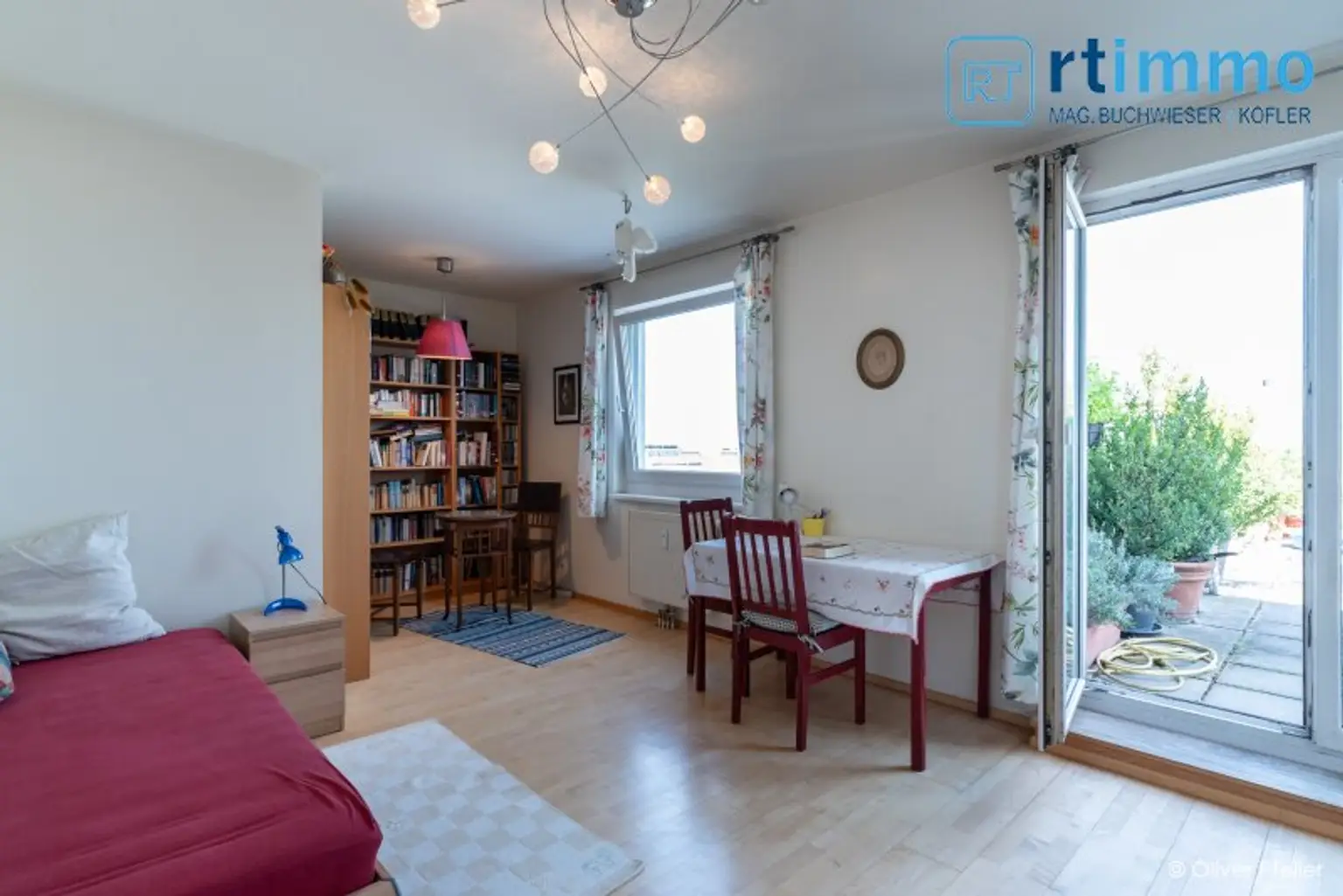 UNKONVENTIONELLE GALERIEWOHNUNG | 6 ZIMMER | ATEMBERAUBENDER WEITBLICK