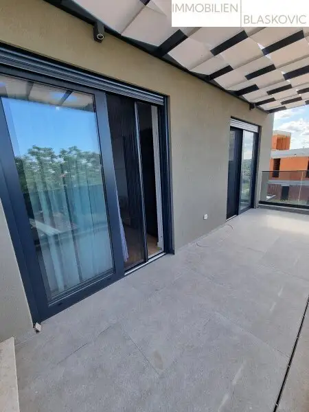 Maisonette-Wohnung mit Swimmingpool