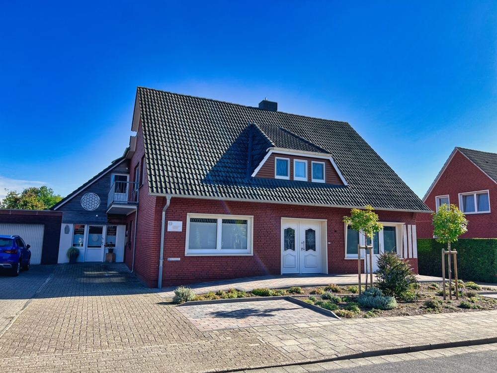 Alle(s) unter einem Dach! Einfamilienhaus mit viel Platz für Ihr Leben!