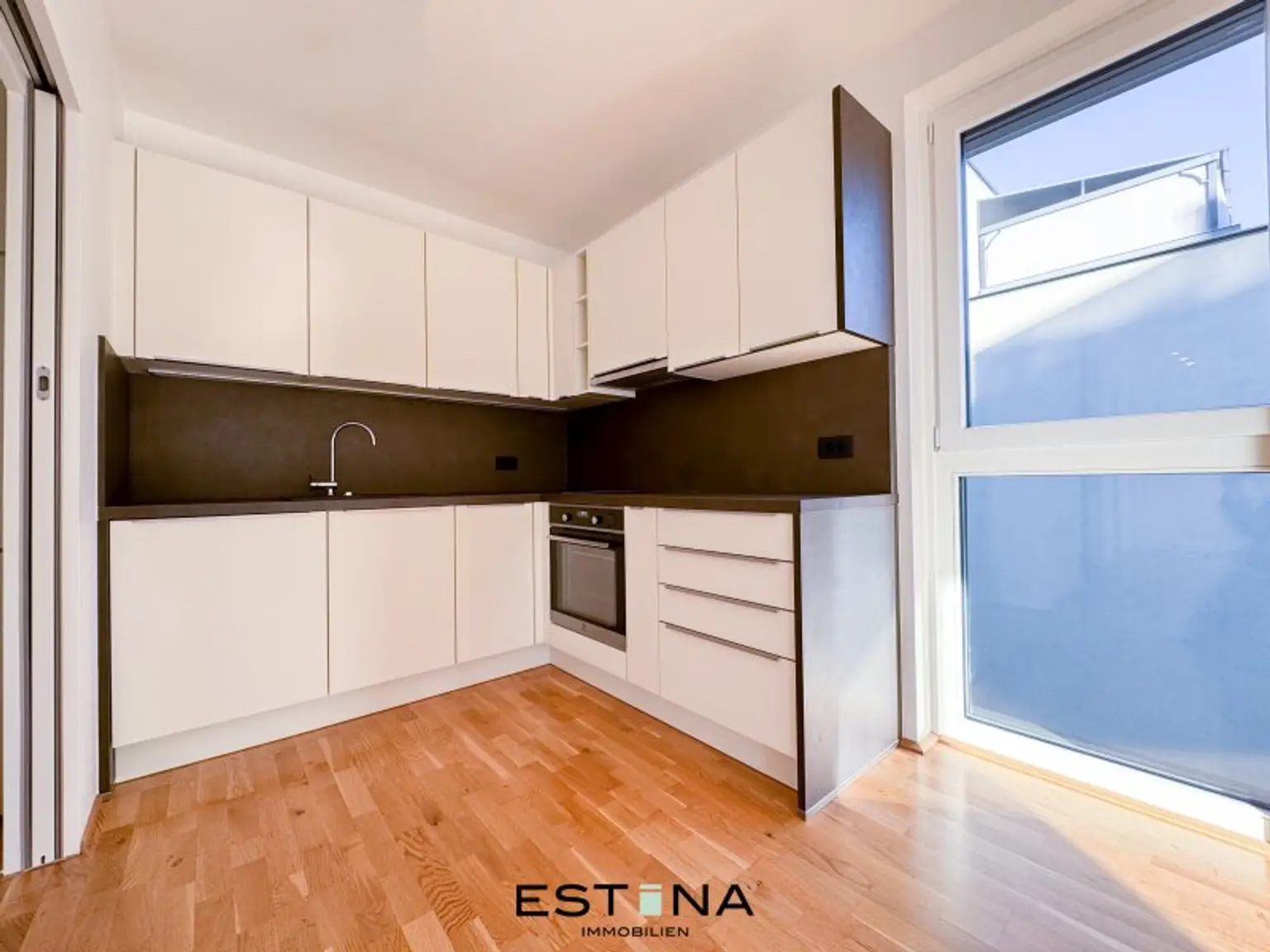 ERSTBEZUG Helle 2-Zimmerwohnung mit Balkon in ruhiger Lage