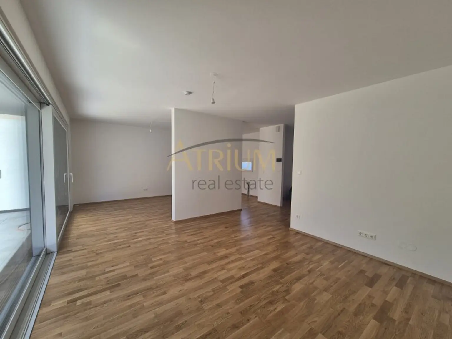 Reihenmittelhaus mit 5 Zimmer, Garten, 2 Terrassen – Erstbezug!