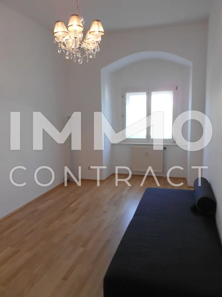 Schlossherr:in gesucht - elegante Schlosswohnung mit Turmzimmer zu verkaufen!
