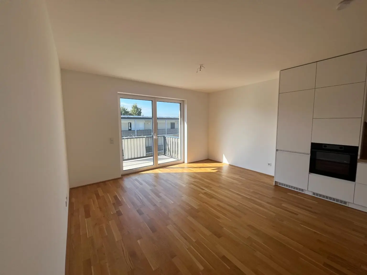 Moderne 3-Zimmer-Wohnung mit Balkon