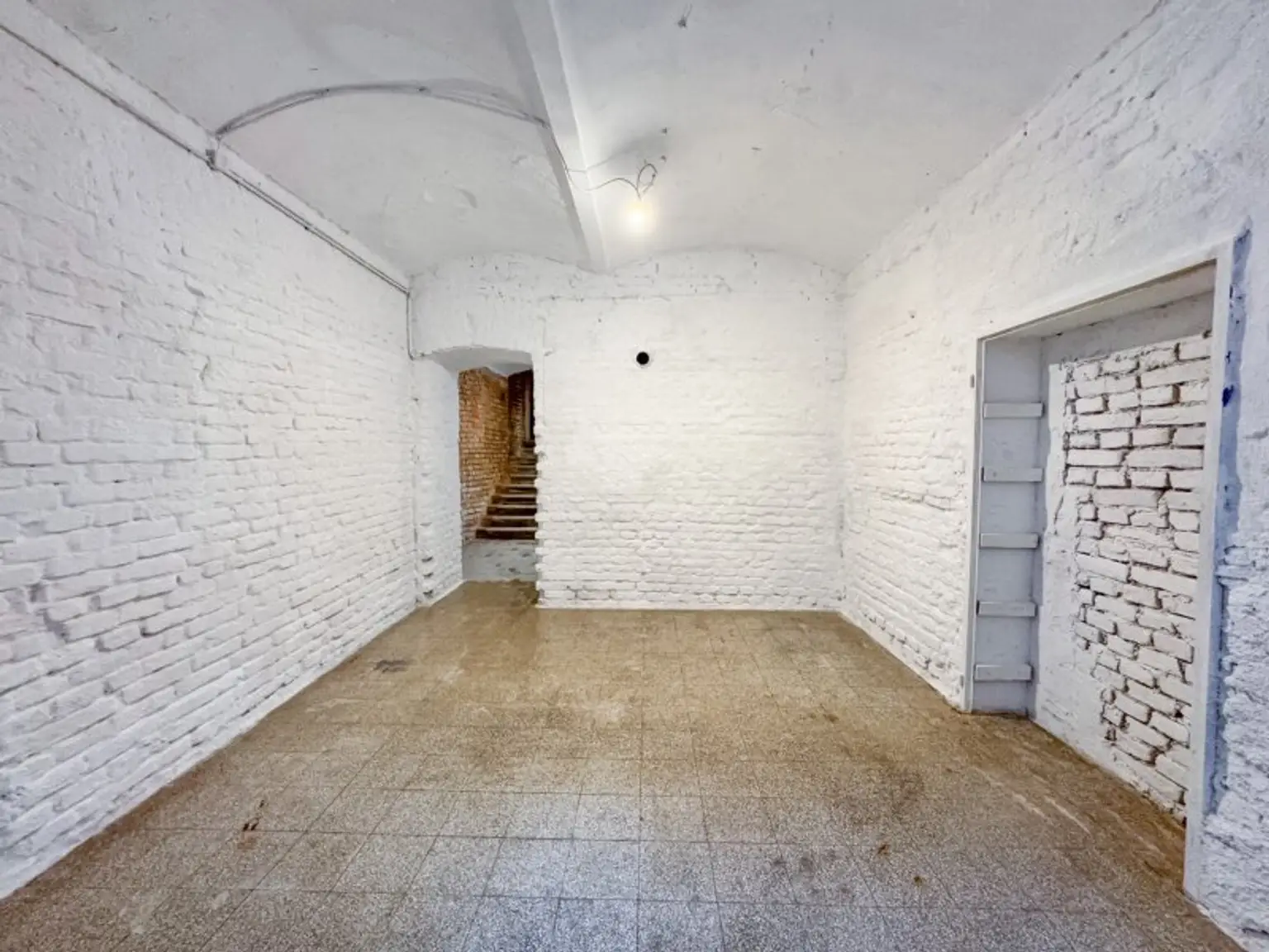 PROVISIONSFREI! Lager / Magazin mit 45 m2 Nutzfläche und Strassenzugang zu vermieten Nahe Erdbergstrasse / Schlachthausgasse!