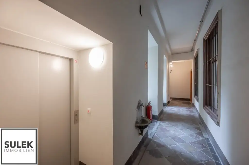 *** Fugbachgasse 7: Generalsanierte 3 Zimmer Altbauwohnung mit praktischem Grundriss und Balkon *** Nähe Augarten ***