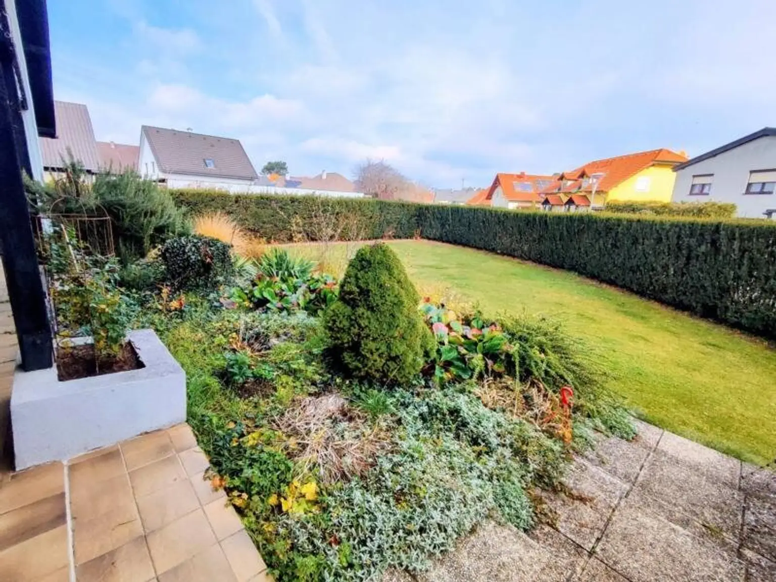 Verlieben sie sich in diese  ansprechende Immobilie in Bestlage  mit Grünblick