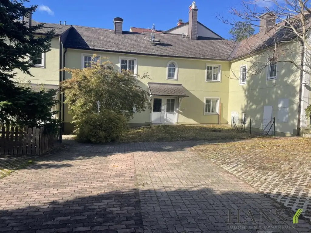 Renovierungsbedürftiges Apartmenthaus (3 Häuser) in Bad Vöslau – Ihr neues Investitionsprojekt! Wohnen Praxis oder Ordination