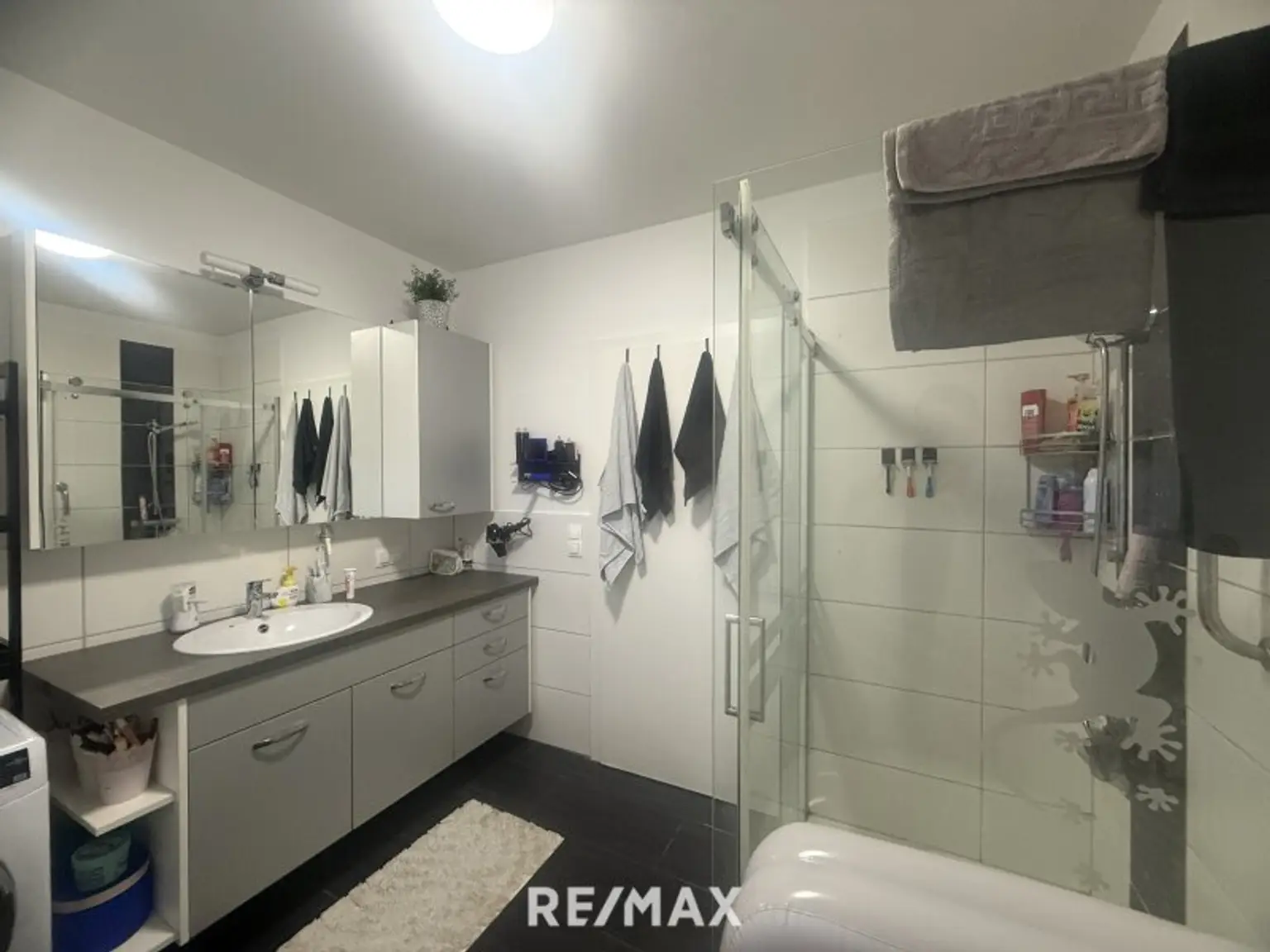 *** Top kernsaniertes 568m² Zinshaus in Kindberg – 5 Einheiten incl. Carports, voll vermietet, starke Renditechance! ***