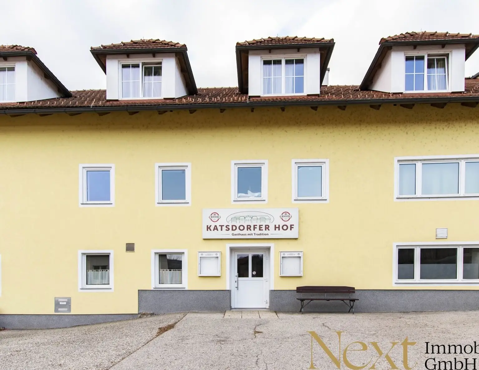Zinshaus in Katsdorf Zentrum mit zahlreichen Geschäfts-/ und Wohneinheiten zu verkaufen!