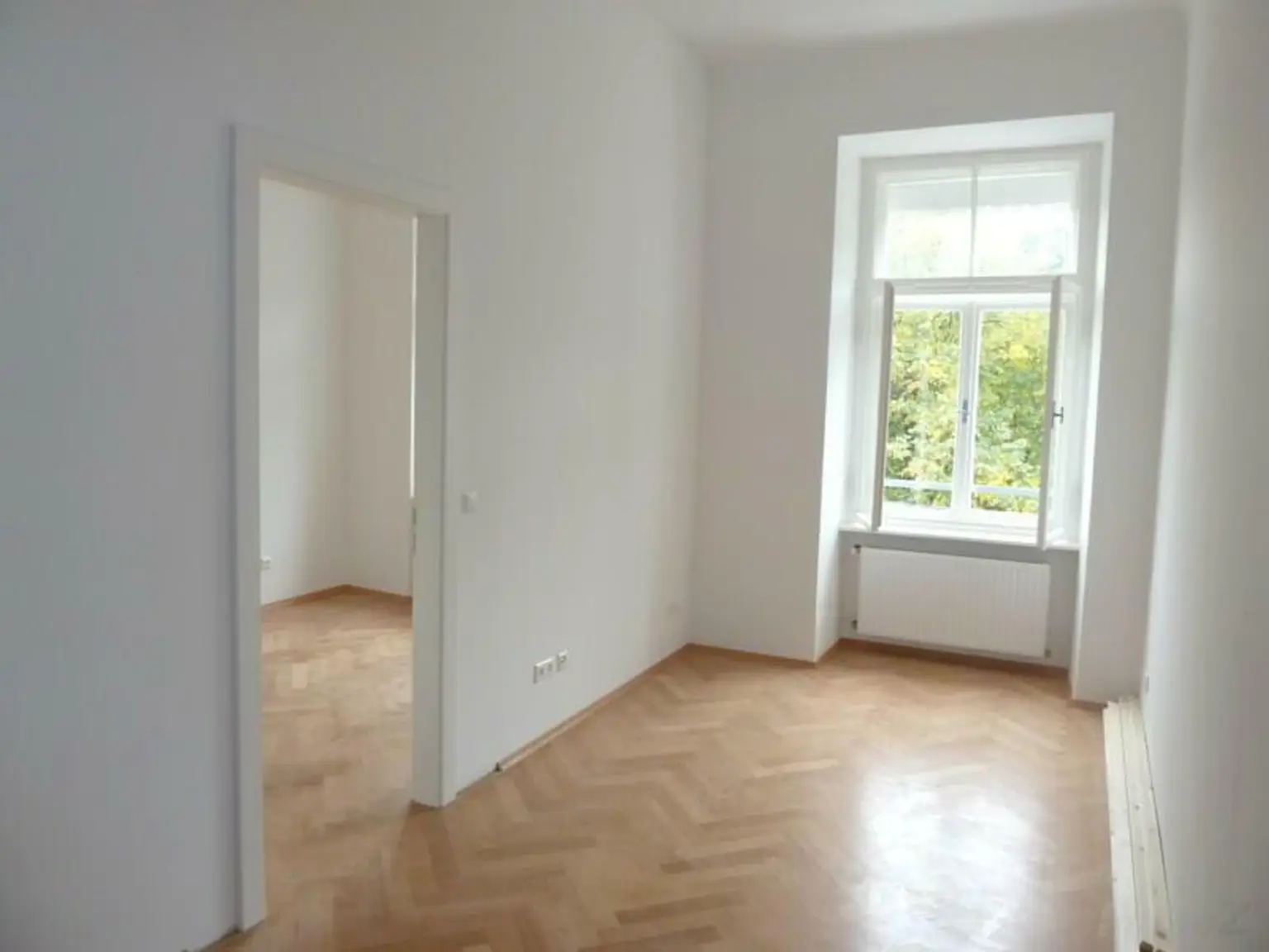 Provisionsfrei: zentrales Altbau-Appartement bei Geidorfplatz - UNI-Nähe