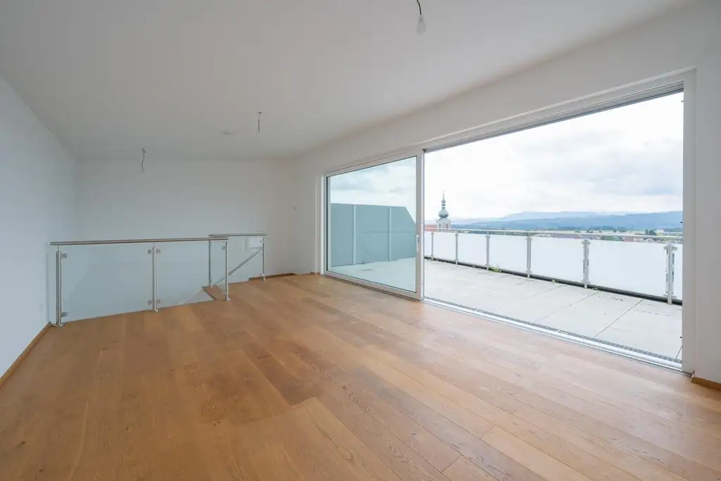 Exklusives Wohnen über drei Etagen mit traumhafter Dachterrasse und PANORAMABLICK im Zentrum von Sierning!