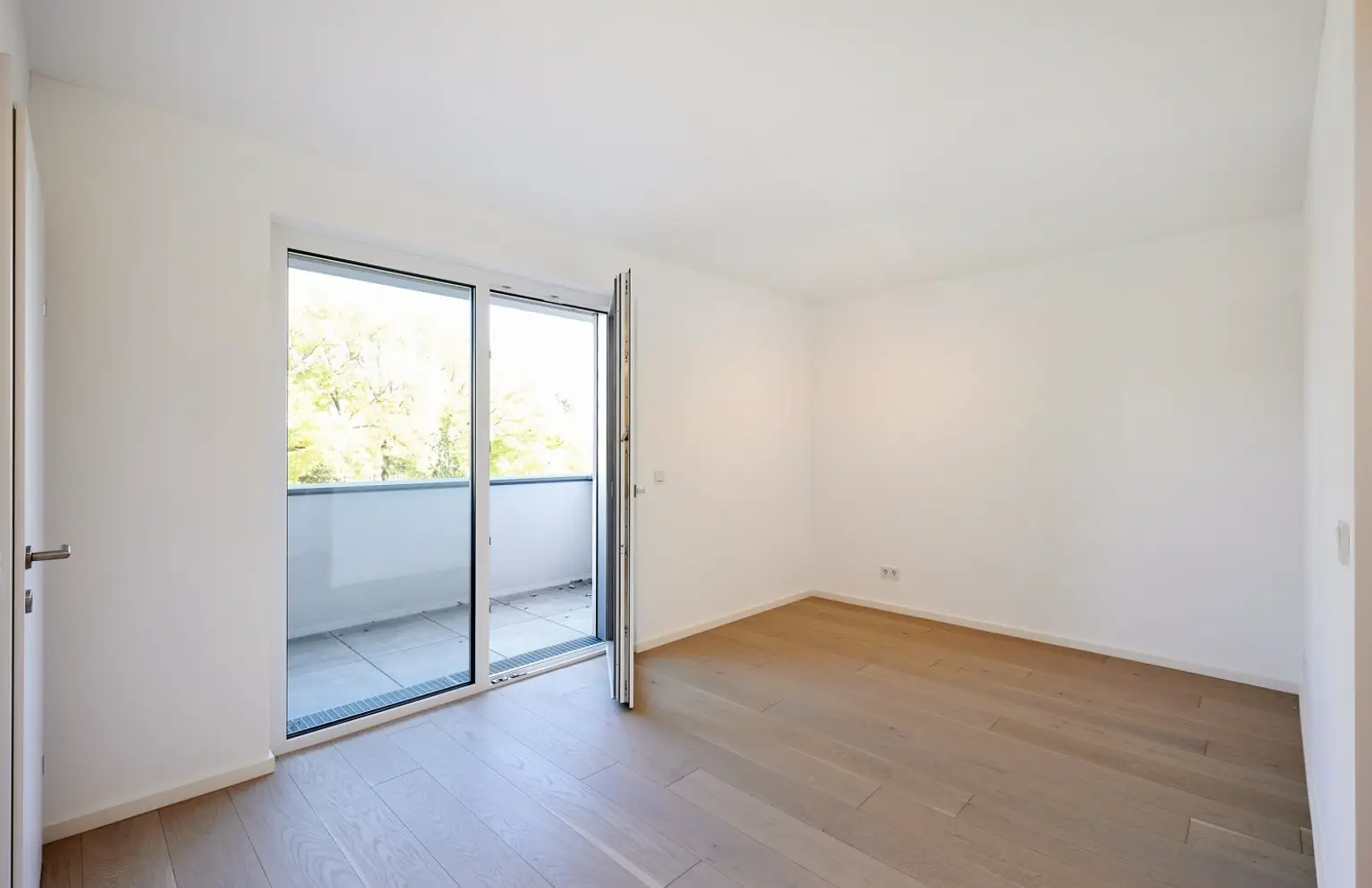 Naturnah & stilvoll – 2-Zimmer-Balkonwohnung mit Parkblick nahe der Donau!
ERSTBEZUG!