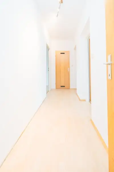 HELLE WOHNUNG MIT TG I BALKON I FAMILIENFREUNDLICH I GEPFLEGT I BADEWANNE I LICHTDURCHFLUTET I  ZENTRAL I PROJEKT WOHNEN