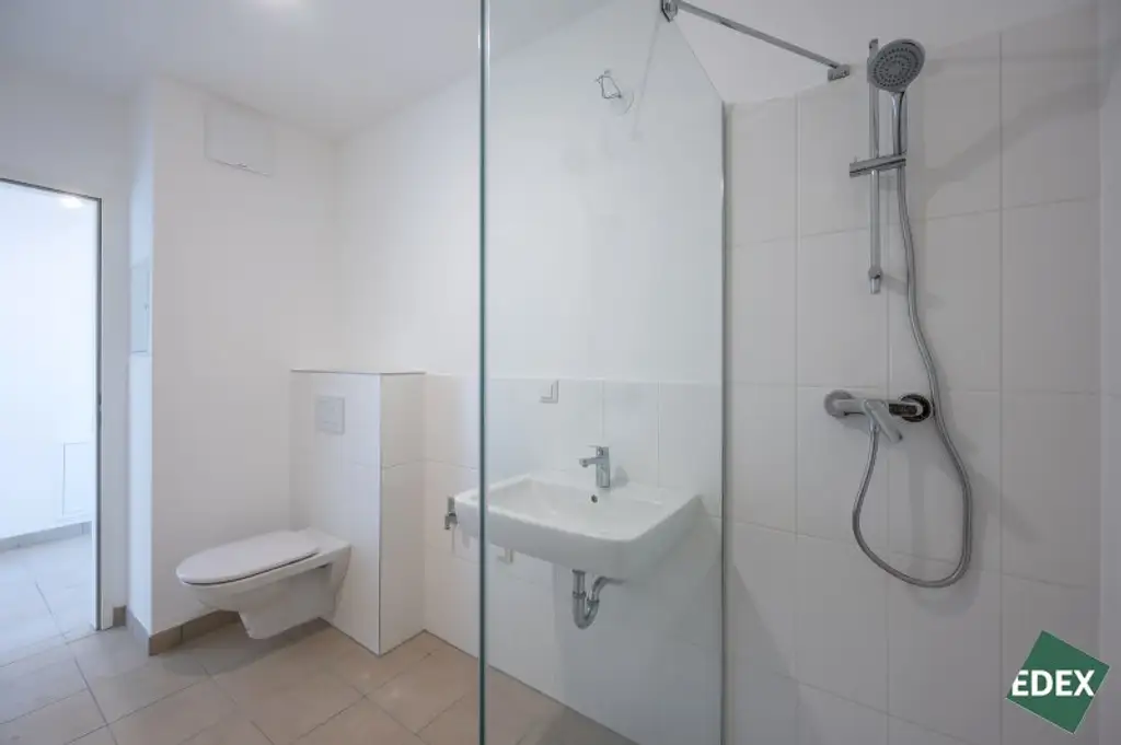 ERSTBEZUG - Ideale 2 Zimmer-Wohnung mit separater Küche und Terrasse