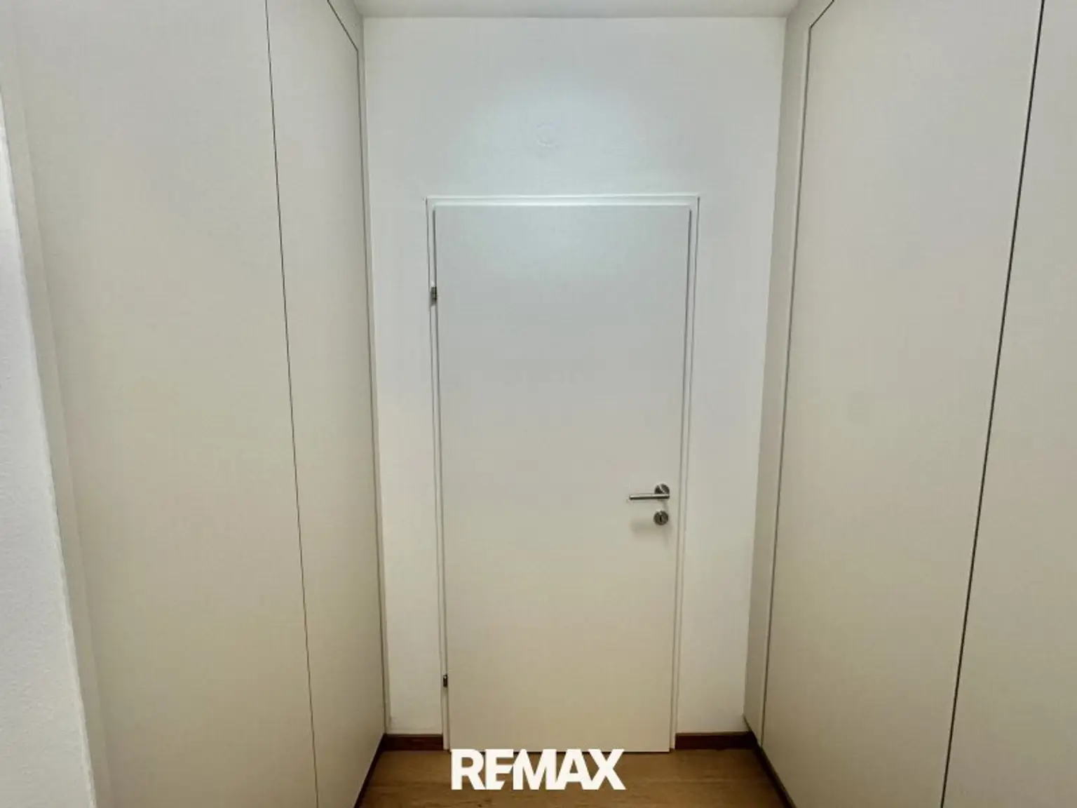 Begehbarer Kleiderschrank