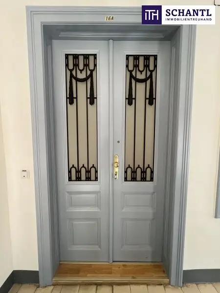 Da ist er – Ihr Wiener Wohntraum! Altbaujuwel im letzten Stock mit Balkon & Klima – jetzt zugreifen!