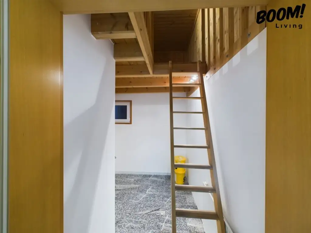 Hustler Büro