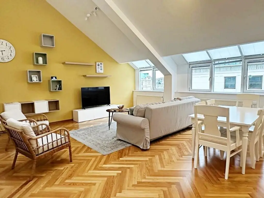 STAATSOPER-BLICK, klimatisiertes 110 m2 Dachgeschoss mit 20 m2 Terrasse, 3 Zimmer, Extraküche, 2 Bäder, Möblierung möglich