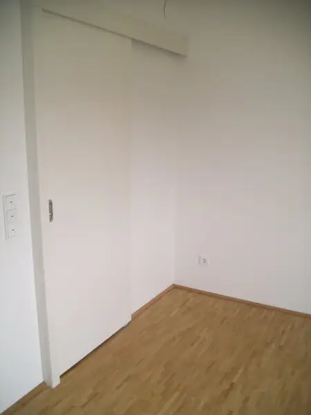 Kaulbachstrasse - Moderne 2 Zimmer mit Balkon bei Schloss Hetzendorf