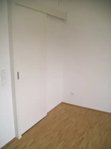 Kaulbachstrasse - Moderne 2 Zimmer mit Balkon bei Schloss Hetzendorf