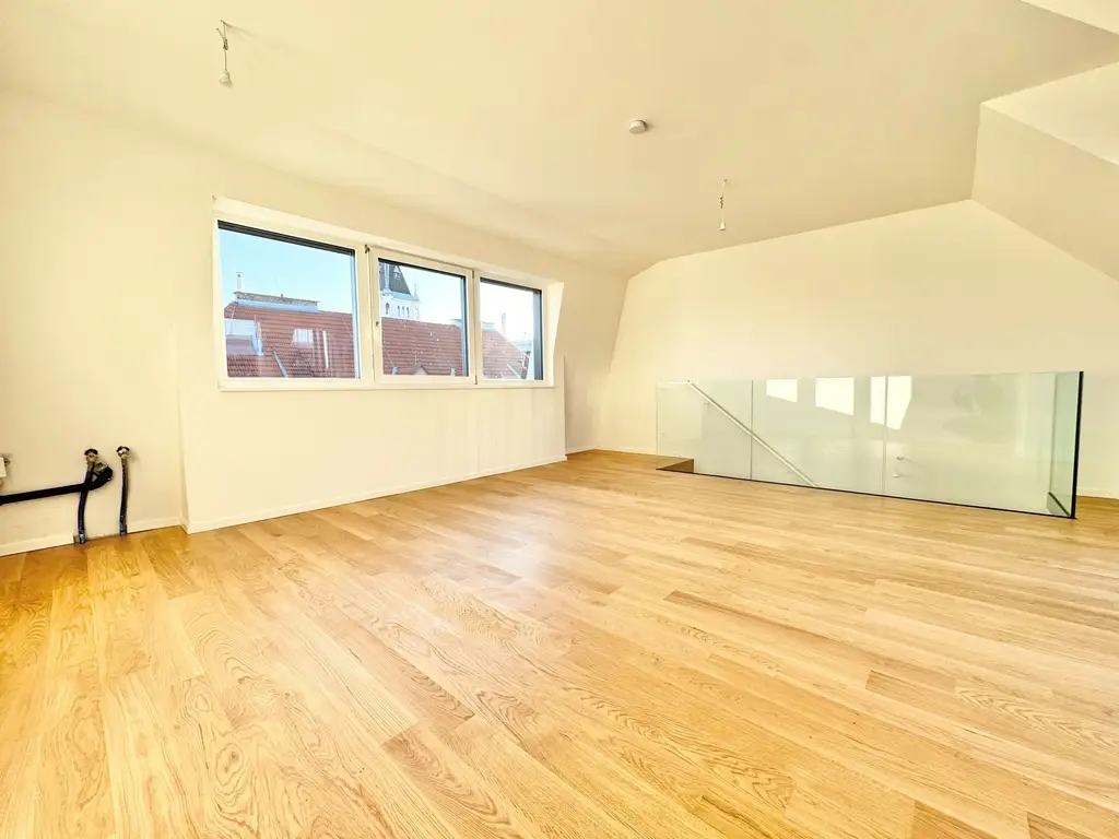 TOPLAGE NÄHE KUTSCHKERMARKT | EXKLUSIVE DACHGESCHOSSWOHNUNG MIT KLIMAANLAGE | TERRASSE | 360° BLICK ÜBER WIEN | ERSTBEZUG