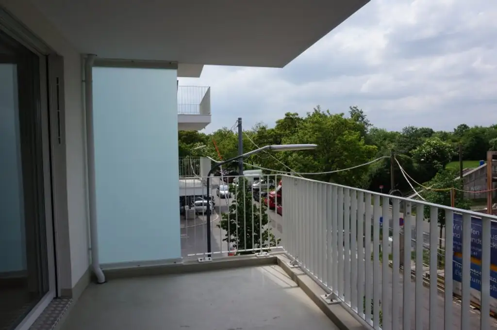 UNO - U1 Am Kaisermühlendamm  - Neubau mit großem Balkon und Garage - Mietbeginn ab 15. November 2025 | New 1BR apartment with Garage - start of lease 15/11/2025
