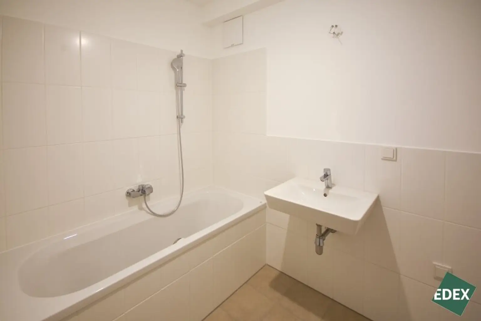 ERSTBEZUG  | Klimatisierte 3-Zimmer-Wohnung mit Terrasse