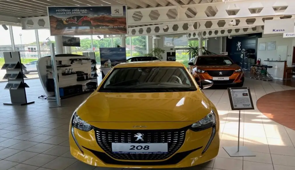 Vielseitig nutzbares Autohaus im Weinviertel mit perfekter Verkehrsanbindung zu mieten!