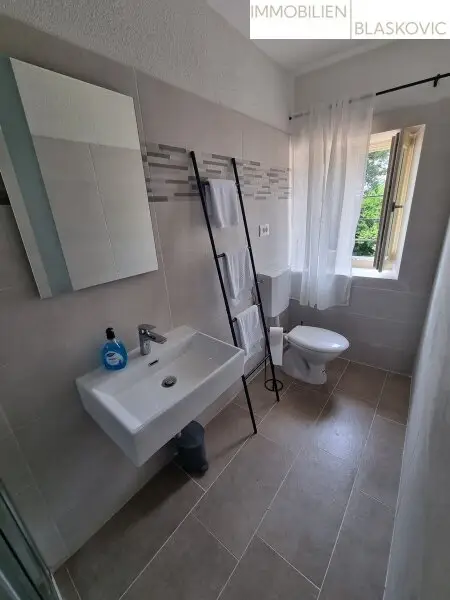 Juwel - Restauriertes Steinhaus mit Pool und Meerblick