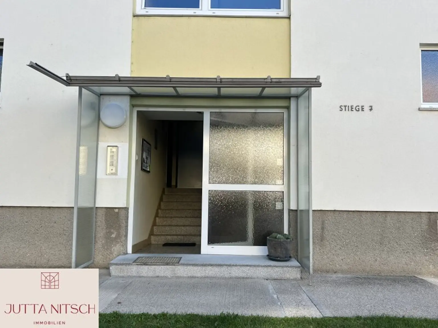 Ruhig gelegene Garconniere mit Balkon in HTL-Nähe - Mödling