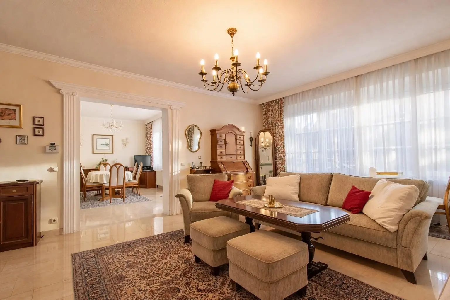 Bild 5, Wohnzimmer, Ansicht 2