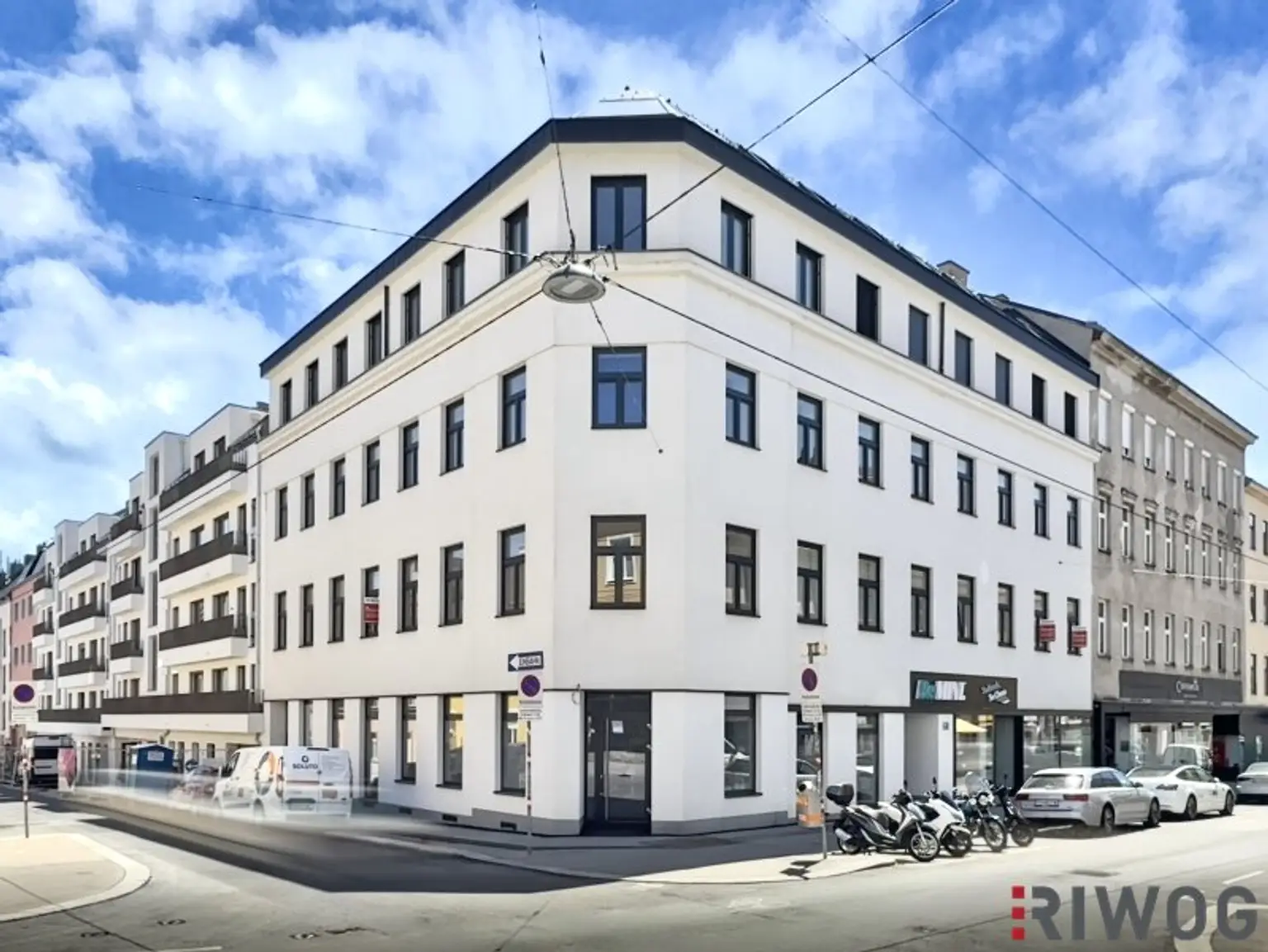 NEUER PREIS - SOMMERAKTION | 3-Zimmer Altbauwohnung mit großem innenhofseitigem Balkon im 1. Liftstock | ERSTBEZUG NACH SANIERUNG