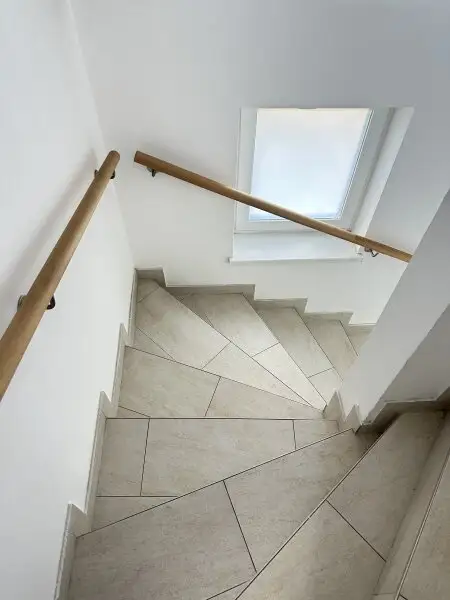 Traumhaftes Reihenhaus mit zwei Wohneinheiten in ruhiger Lage in Stockerau – Ideal für Familien und Anleger!
