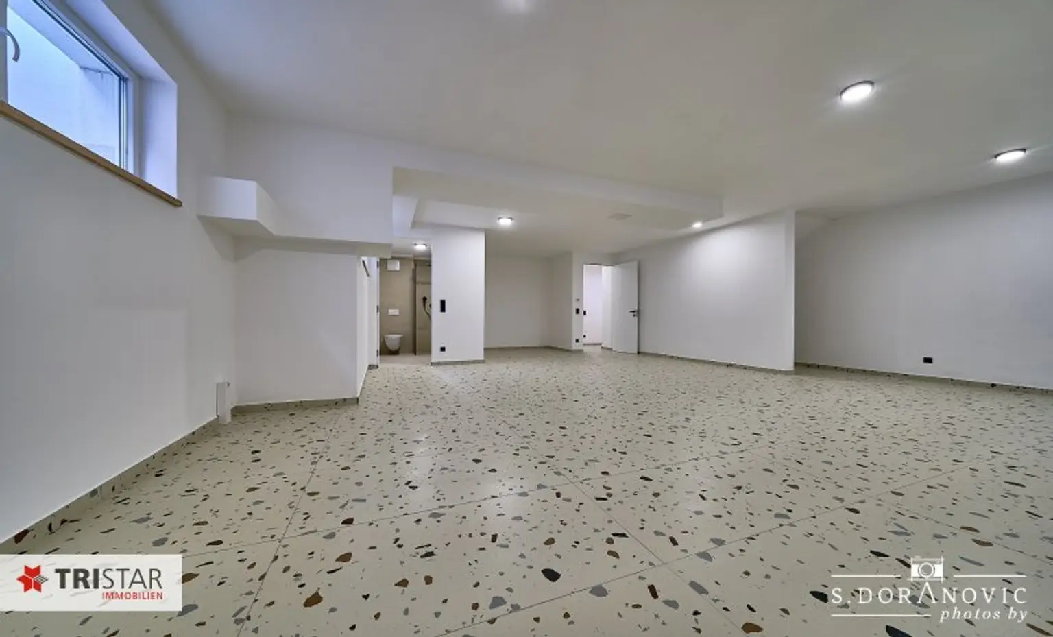 NEU! ++ Gießhübl/Maria Enzersdorf ++ Exklusives Haus mit Pool, Garten, Dachterrasse & 2 Carport-Stellplätzen ++ Vollunterkellert ++ inkl. Küche ++