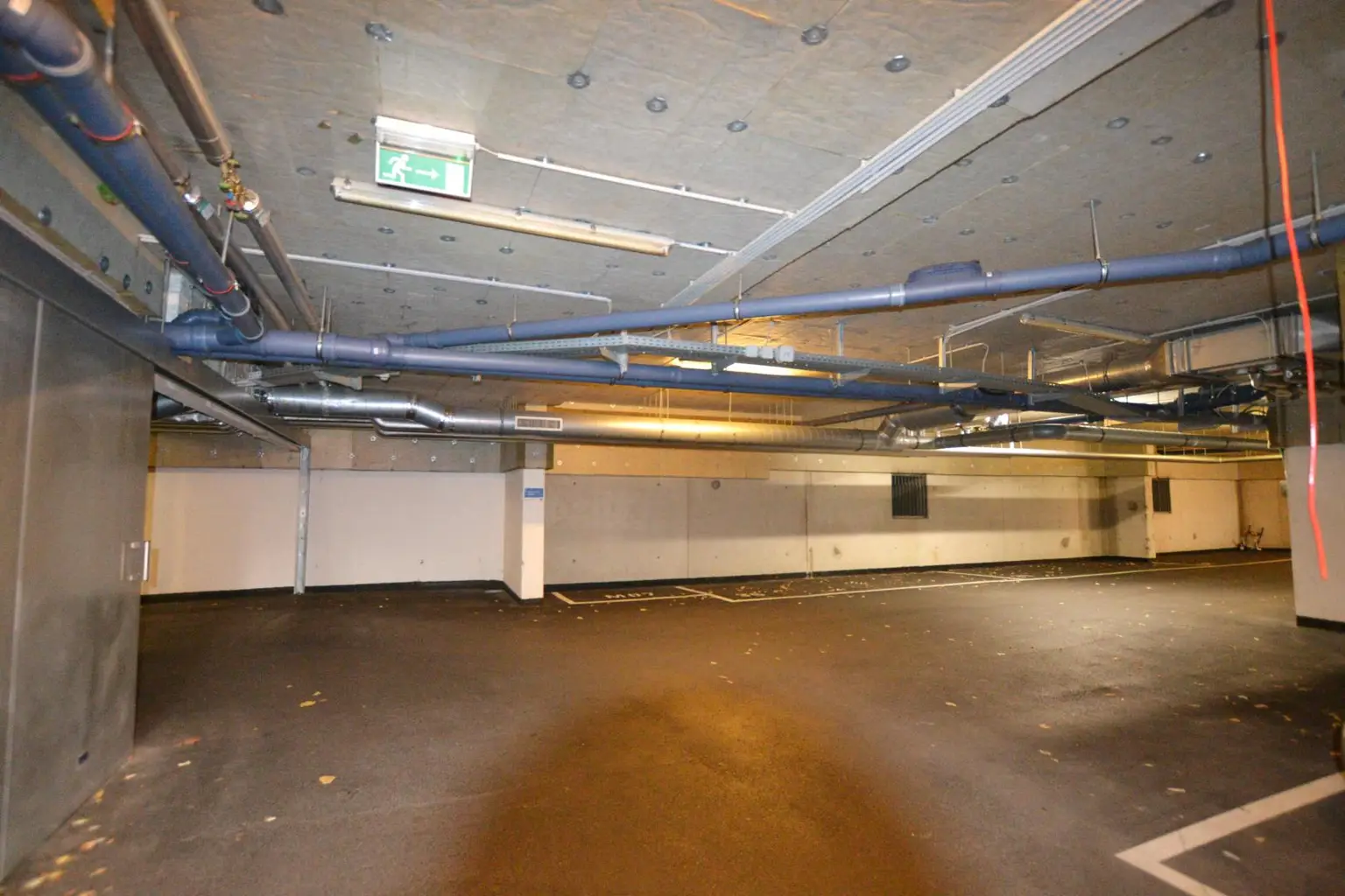 Helle Dachgeschosswohnung mit Charme und viel Freifläche