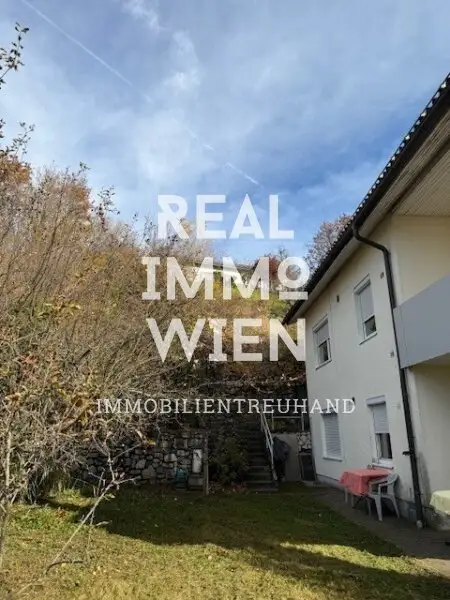 Perfekt gelegenes EFH in Villach: ca.160 m² Wfl, Garten, Balkon & Stadtblick! 370.000 €