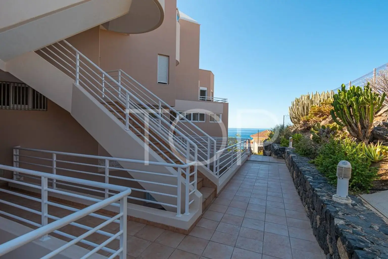 Oasis-La-Caleta-Community-Tenerife