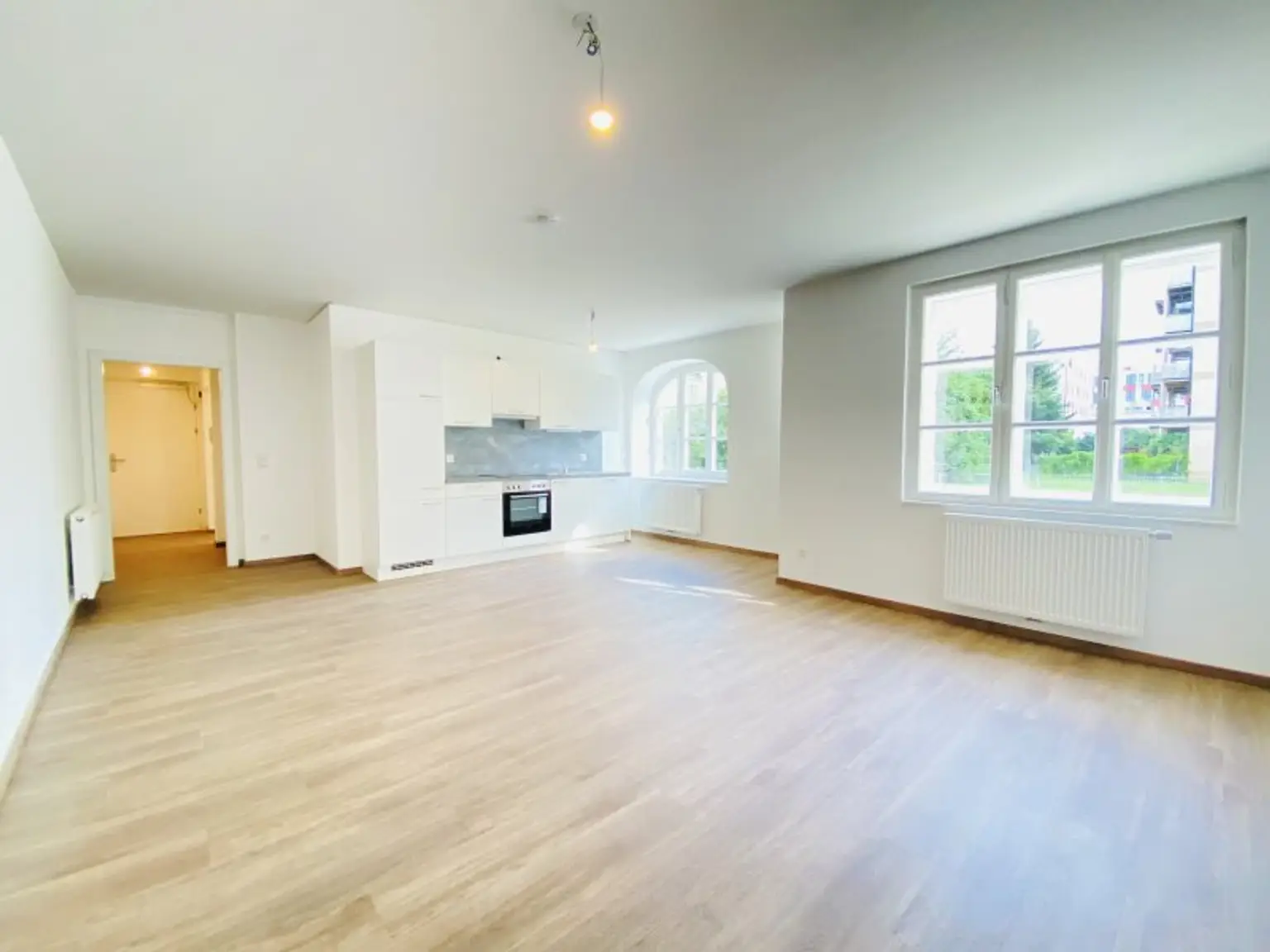 Licht und klare Linien prägen das Ambiente dieser Wohnung - GEFÖRDERT!