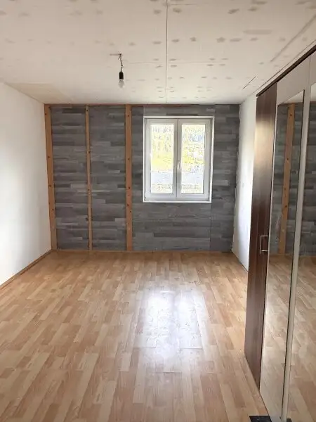 MEHRPARTEIENHAUS IN NEUBERG - BAURECHTSANGEBOT