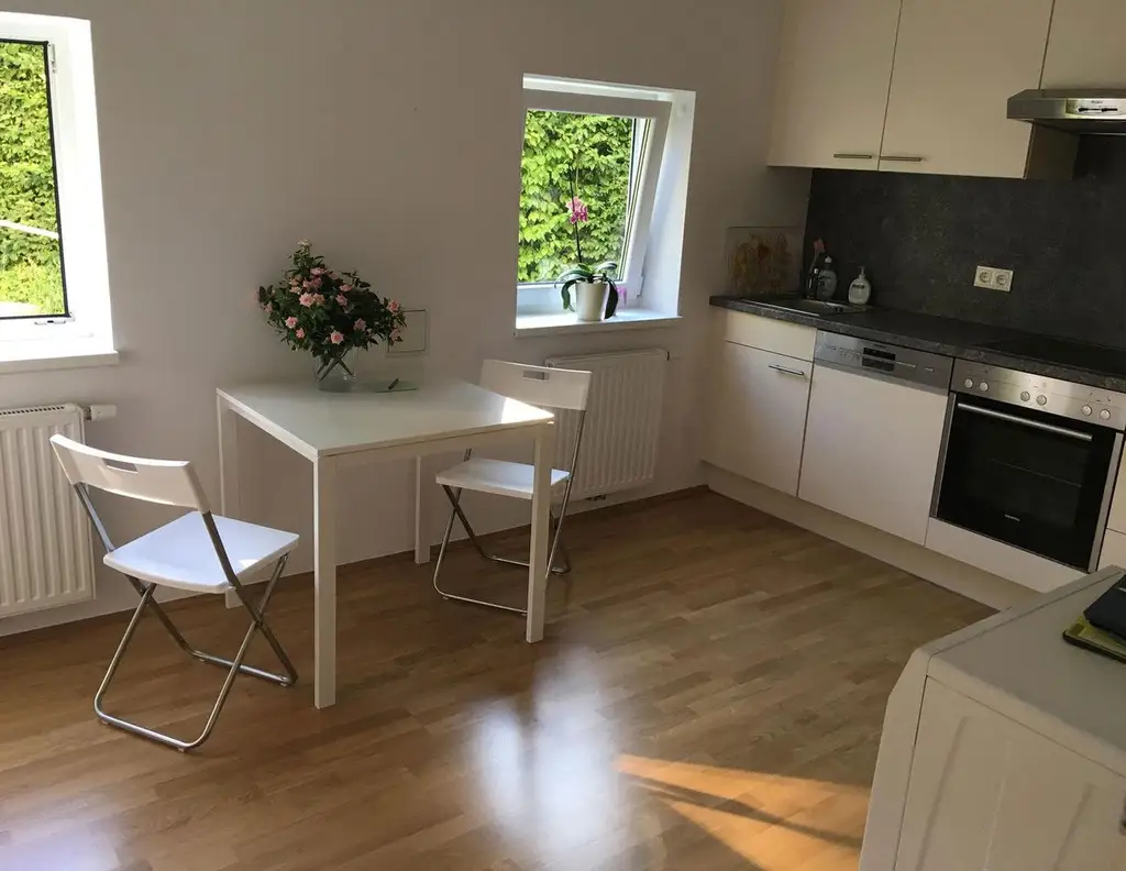 60 m2 von Privat, gartenseitige Ruhelage Pötzleinsdorfer Schlosspark